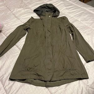 Mossimo size small women’s water resistance, military green jacket